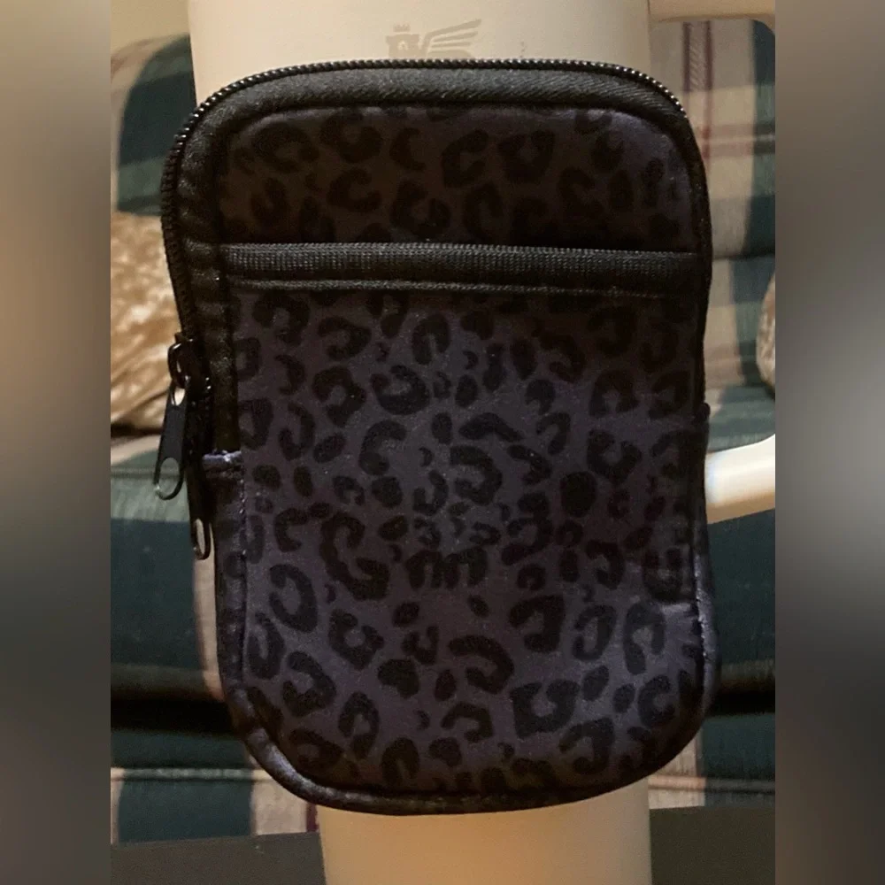 Fanny Pouch nwt fanny